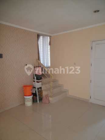 Rumah Siap Huni di Poris Paradise 2 lantai kondisi Semi Furnish