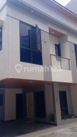 Rumah Mewah Bagus Shm 2 Lantai di Jl. Rawa Selatan V No.5, Kampung Rawa, Johar Baru, Kota Jakarta Pusat, DKI Jakarta, Indonesia, 10550, Johar Baru