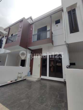 Rumah Mewah 2 Lantai, Jl. Cempaka Putih Blok L4 No.2, Cempaka Putih Timur, Cempaka Putih, Kota Jakarta Pusat, Dki Jakarta, Indonesia, 10510, Cempaka Putih Rumah Mewah 2 Lantai, Jl. Cempaka Putih Blok L4 No.2, Cempaka Putih Timur, Cempaka Putih, Kota Jakarta Pusat, Dki Jakarta, Indonesia, 10510, Cempaka Putih