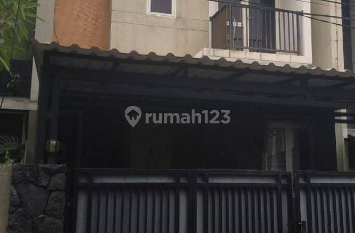 Rumah 2 lantai di gelagah puri town house di pisangan.bebas banjir.harga nego sampai deal