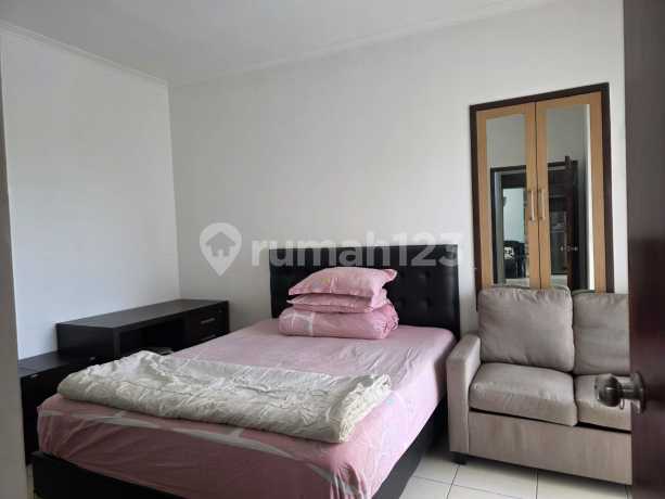 Sewa Cepat!! 3+1 Bedroom Medit 2 Central Park, Furnished Bagus, Lantai Rendah, View Pool