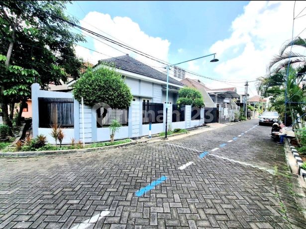 Dijual. Delta Sari.hook & Luas