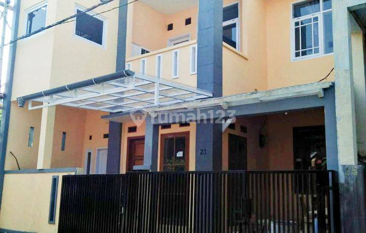 Rumah 3 Lantai Bagus & Murah Siap Huni Di Pondok Mutiara. Dekat Jl. Pasantren.