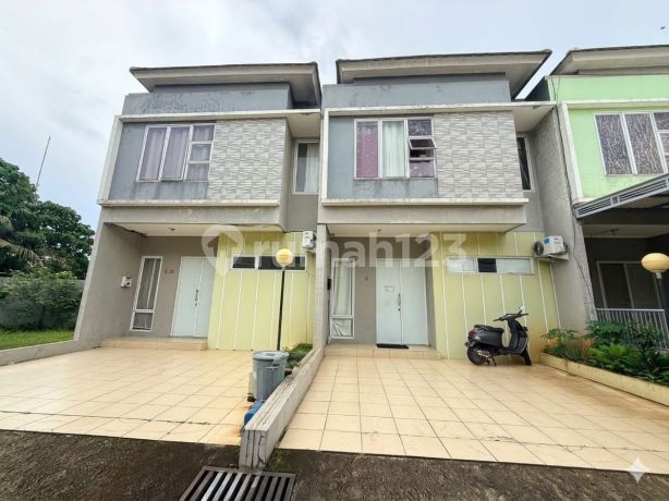Dijual Rumah 2 Lantai di Magnolia Park. Dijual Rumah 2 Lantai di Magnolia Park.