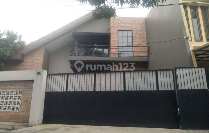 Jual Cepat Kantor Siap Pakai Di Jl. Palem Indah, Kel Pondok Pucung, Tangerang.