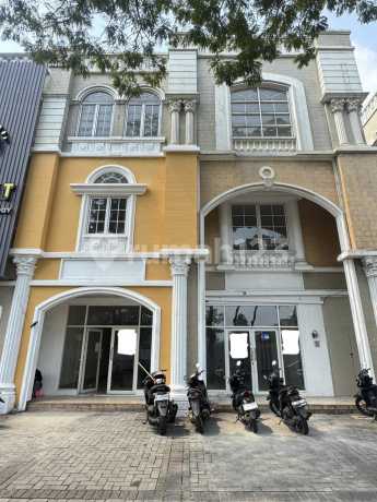 Dijual Ruko Bolsena Blok B, Posisi Hook (6,5X15), Gading Serpong. Dijual Ruko Bolsena Blok B, Posisi Hook (6,5X15), Gading Serpong.