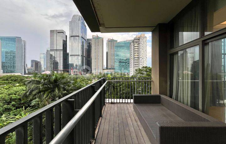 For Sale Good Bargain, Senopati Suites 1, 3 Bdrms, Semi Furnished