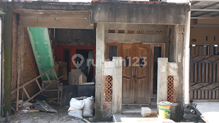 Rumah Butuh Renovasi Total di Komplek Bojong Mas Indah Tarumajaya