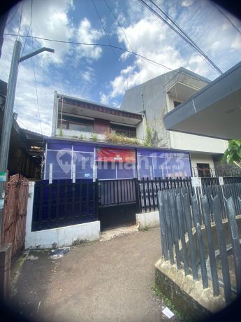 Samping Gubernuran Kebun Sirih Bandung