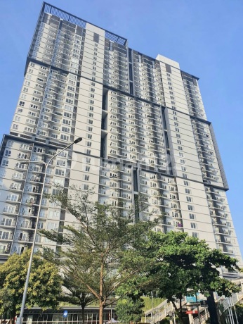 Modern Residence One Step to Plaza Bintaro & Pondok Ranji Station