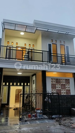 Wajib Cek!! Rumah Full Renov Dekat Bintaro & Bsd Akses Mudah ! Wajib Cek!! Rumah Full Renov Dekat Bintaro & Bsd Akses Mudah !