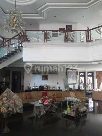 GOOD 2-STORY SEMI-FURNISHED LUXURY HOUSE IN BUKIT GADING VILLA CLUSTER KINTAMANI, KELAPA GADING