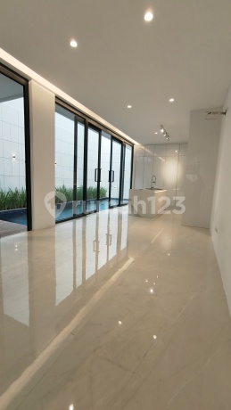 Brand New House di Kemang , Jakarta Selatan Brand New House di Kemang , Jakarta Selatan
