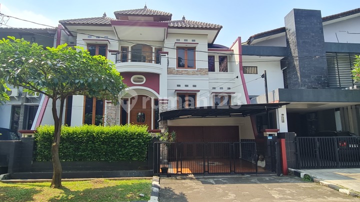 Rumah Mewah dan Strategis di Kemang Pratama 3, Sepanjang Jaya, Bekasi Barat