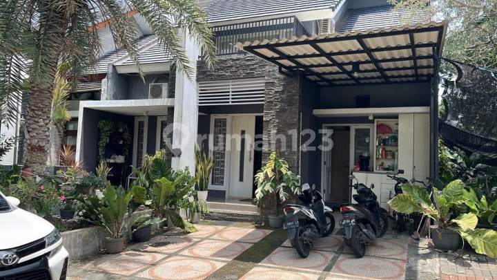 Dijual Rumah Minimalis di Citraland Cluster Queenstown Surabaya