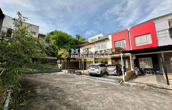 Dijual Rumah 3lantai Di Livia Garden, Batam Centre 