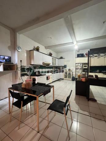 Rumah Nyaman di Komplek Cipta Graha Pasteur Rumah Nyaman di Komplek Cipta Graha Pasteur