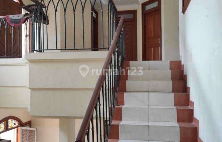 Rumah Nyaman Strategis di Istana Regency 2