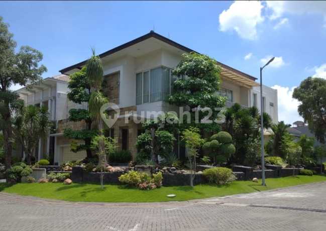 For Sale Ready-to-Live House in Citraland Location with Private Pool