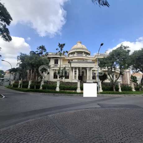 Dijual Rumah Mewah Raya Golf Citraland Surabaya Dijual Rumah Mewah Raya Golf Citraland Surabaya