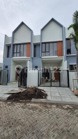 Rumah Baru di Brand New House Prapen Indah Surabaya Rumah Baru di Brand New House Prapen Indah Surabaya