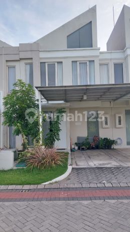 Rumah di Grand Pakuwon Cluster Adelaine Lokasi Strategis