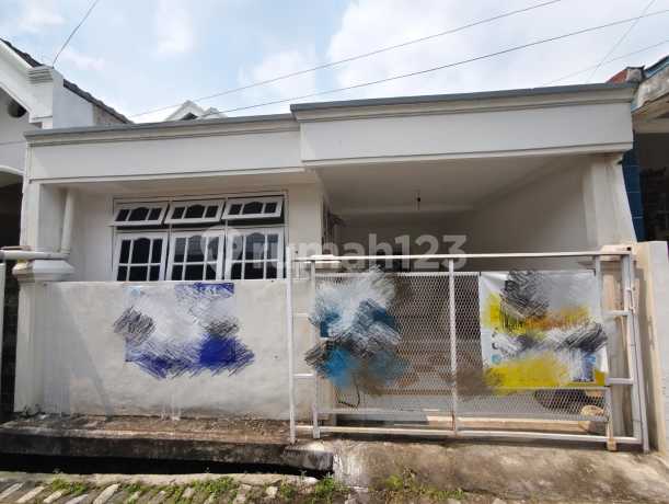 Jual Rumah Darmo Indah Selatan Dekat Dengan Pakuwon Mall Jual Rumah Darmo Indah Selatan Dekat Dengan Pakuwon Mall