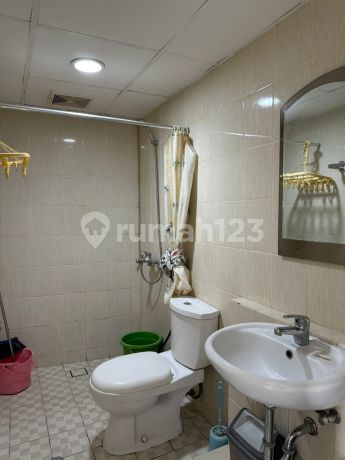 Jual/sewa Apartment Uc Tower Berkeley Lantai 20