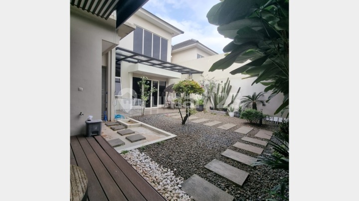 Dijual Cepat Rumah Semi Furnish di Cluster Giri Suvarna Sutera, Tangerang