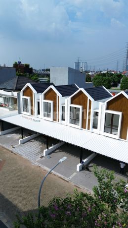 Rumah Brand New Metland Puri Lokasi Strategis