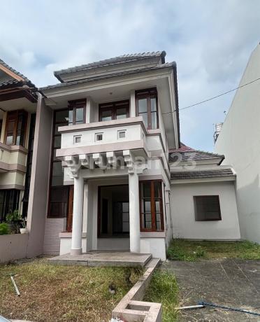Rumah Cantik 2Lt Siap Huni di Taman Pattaya Lippo Karawaci