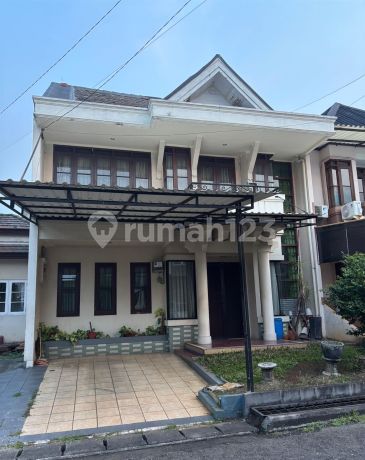 Rumah Cantik 2Lt Hunian Nyaman Taman Pattaya Lippo Karawaci Rumah Cantik 2Lt Hunian Nyaman Taman Pattaya Lippo Karawaci