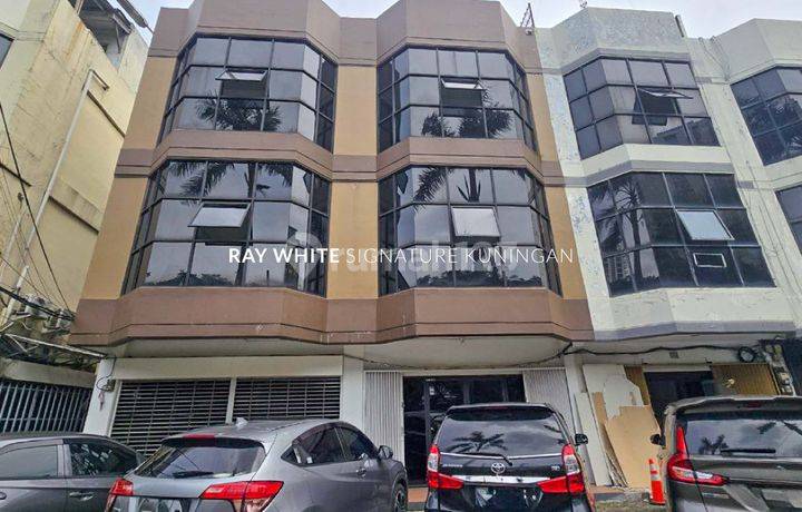 Ruko 3 Lantai di Komplek Prisma Kedoya, Cocok untuk Perkantoran atau Usaha Lainnya