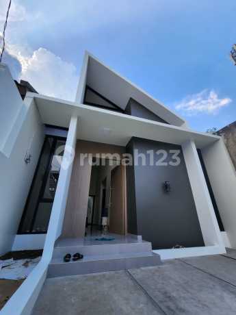 Rumah Murah Strategis Di Kota Cimahi Dekat Puskesmas Padasuka