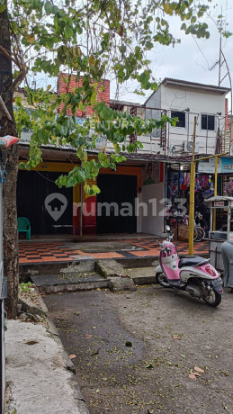 Dua Ruko Dua Lantai Sebelahan Di Mutiara Gading Timur Kota Bekasi