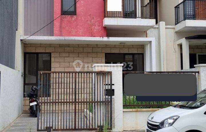 Rumah 2 Lantai Bagus SHM di Harapan Indah Cluster Taman Sari, Bekasi