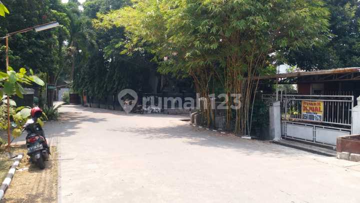 House Needs Total Renovation Unfurnished Certificate Cinere, Depok