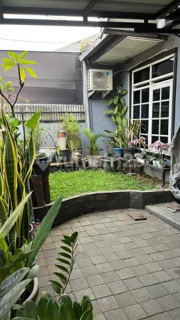 Taman Holis Indah 1