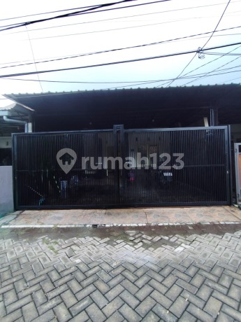 Rumah Semi Furnish Di Griya Pesona Asri Rungkut Rumah SHM Bagus di Perumahan YKP Griya Pesona Asri, Medokan Ayu, Rungkut, Kota Surabaya, Jawa Timur, Indonesia, 60295, Rungkut Rumah Semi Furnish Di Griya Pesona Asri Rungkut Rumah SHM Bagus di Perumahan YKP Griya Pesona Asri, Medokan Ayu, Rungkut, Kota Surabaya, Jawa Timur, Indonesia, 60295, Rungkut