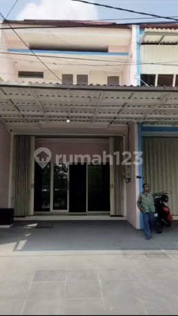 Ruko 3 Lantai Baru Nol Jalan Raya di Kota Baru Driyorejo Ruko 3 Lantai Baru Nol Jalan Raya di Kota Baru Driyorejo
