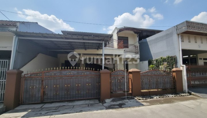 Turun Harga Rumah Dekat Summarecon di Villa Mas Indah, Bekasi