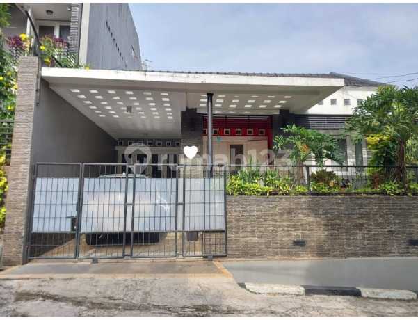 Dijual Rumah Di Komplek Bumi Pusaka Cinere