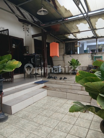 Di Ciledug, Di Ciledug,