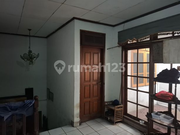 Rumah di Tebet Timur Strategis Bebas Banjir