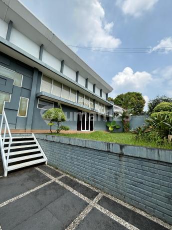 Dijual Murah Cepat Bu Rumah 1 KT di Bogor Baru LT 754 M2 LB 320 M2 Ada 5+1 KT 4+1 KM Unfurnished, Cash !Siap Huni,Shm Barat Row 3 Mobil, Survei!