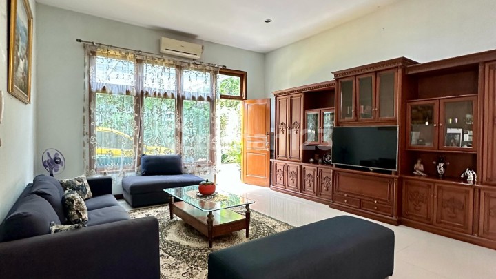 Rumah Mewah 2 Lantai Siap Huni Di Komplek Elit Loka Indah, Pancoran Dengan Harga NJOP