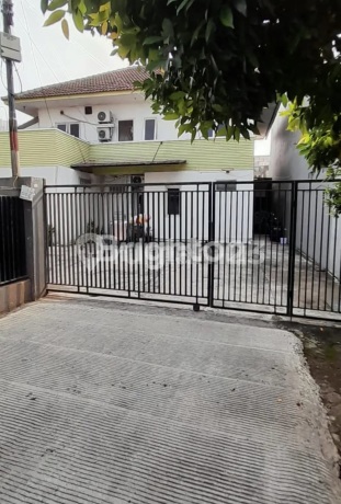 463. Rumah Murah di Komplek Kodam Jatiwaringin Jakarta Timur Luas Strategis Siap Huni 2 Lantai 463. Rumah Murah di Komplek Kodam Jatiwaringin Jakarta Timur Luas Strategis Siap Huni 2 Lantai