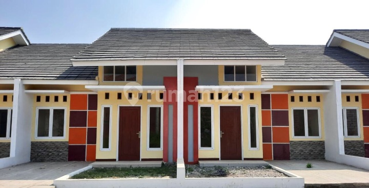 Rumah Dekta Stasiun.sekolah Dan Masjid SHM