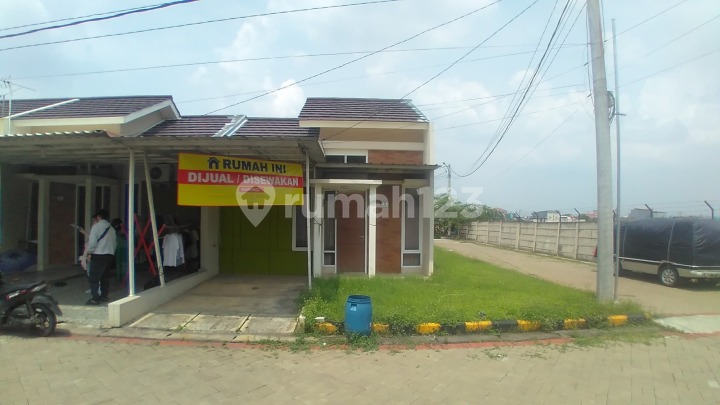 Jual Cepat Rumah Posisi Hook Kondisi Bagus, Nyaman, Dan Asri Di Perumahan Orchard Village, Babelan, Bekasi. Jual Cepat Rumah Posisi Hook Kondisi Bagus, Nyaman, Dan Asri Di Perumahan Orchard Village, Babelan, Bekasi.