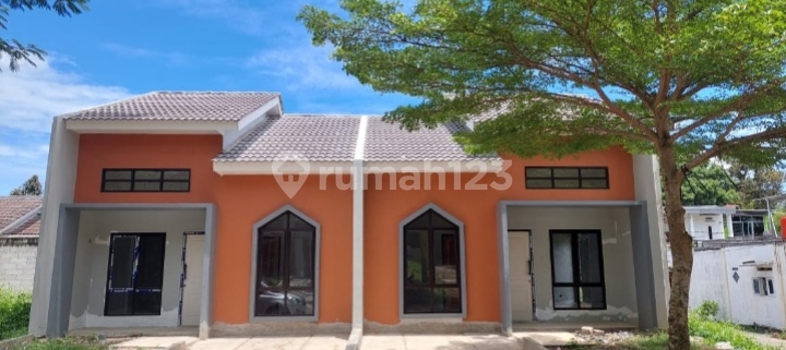 Rumah Baru Lingkungan Tenang & Strategis Rumah Baru Lingkungan Tenang & Strategis